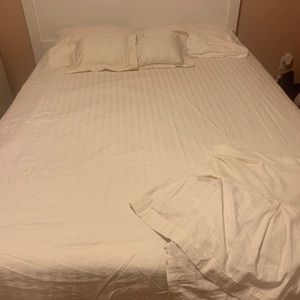 Peacock Alley Duvet,Shams,Bedskirt  Accent Pillows